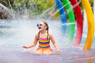 Su Püskürtme Parkı Gökkuşağı Çemberi Çocuk Su Bahçesi Renkli su sıçrama parkı