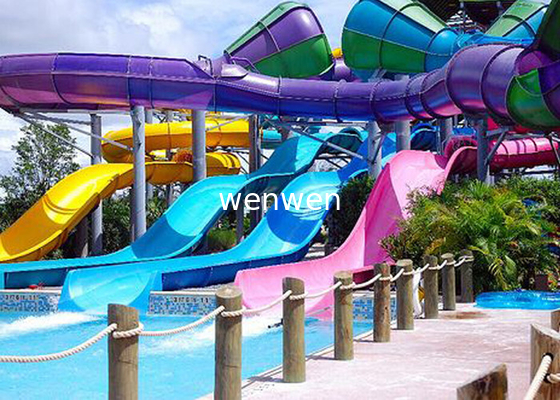 Spiral Fiberglas Büyük Su Kaydırağı Su Parkı Ekipmanları Raft Slide For Hotle Resort