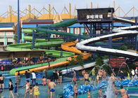 Büyük Spiral Su Kaydırağı Oyun Alanı / Yetişkin Ticari Yüzme Havuzu Slaytları