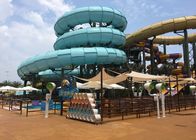 Kapalı Resort Fiberglas Slayt Sürmek İçin Anti Fade Ticari Spiral Su Kaydırağı