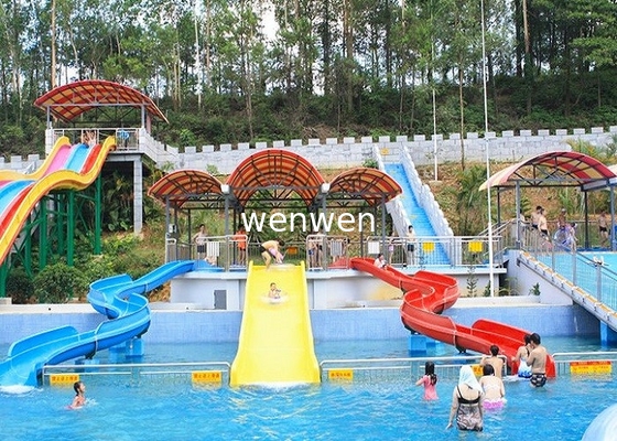Çocuklar İçin Karışık Renkli Fiberglas 5m Spiral Su Kaydırağı