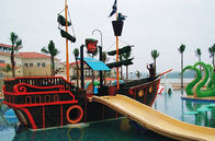 ROHS Mini Su Parkı Ekipmanları Fiberglas Slaytlı Ahşap Korsan Gemisi