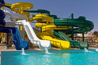 Temalı su parkı için Holiday Resort Aile Su Kaydırağı Fiberglas Havuz Kaydırağı
